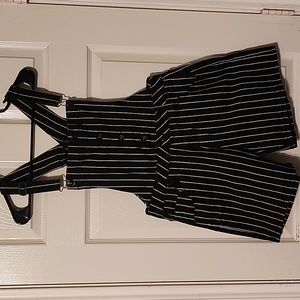 Hot Topic Shortall